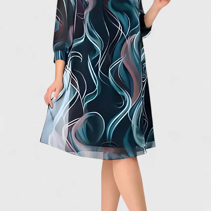 Robe Almira en Georgette avec Imprimé Océan Tourbillon et Coupe Fluide