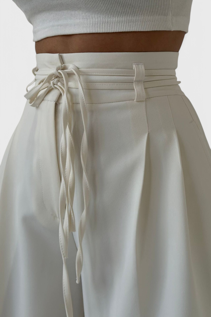 Sophie Pantalons à jambes larges avec cordons