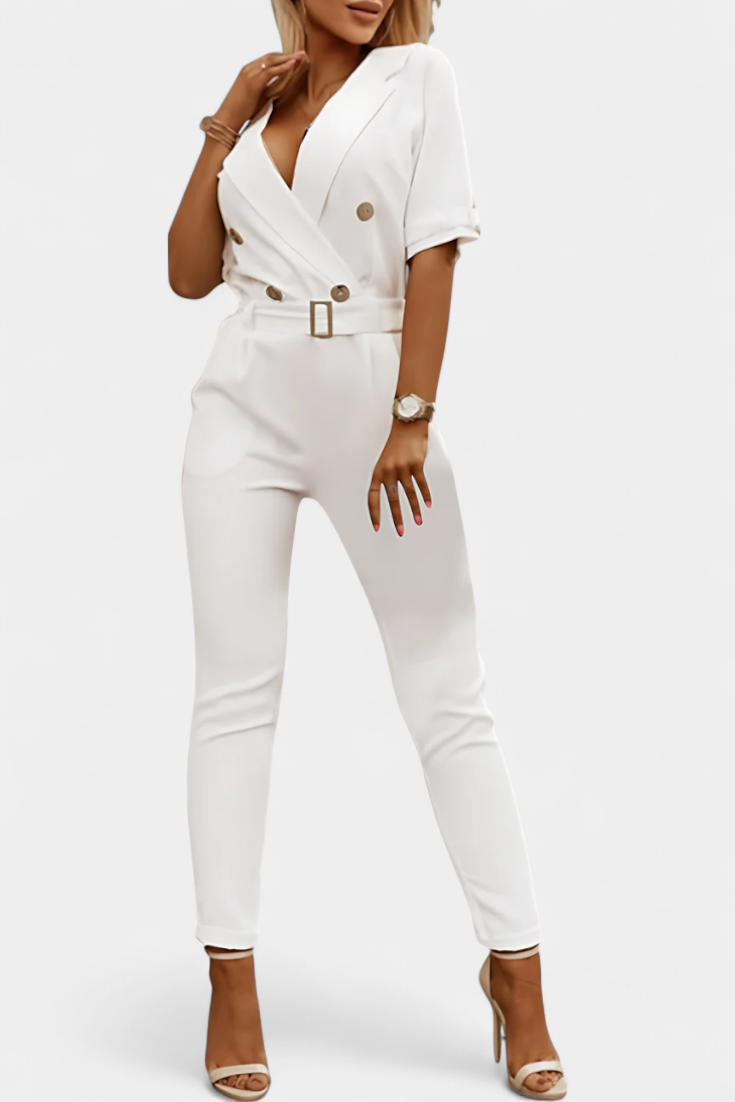 Vivienne Mono avec Élégance Sans Effort