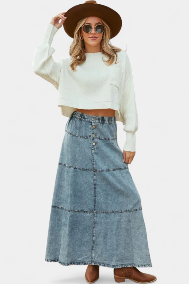 Jupe Maxi en Denim Lorraine avec Détail de Plume