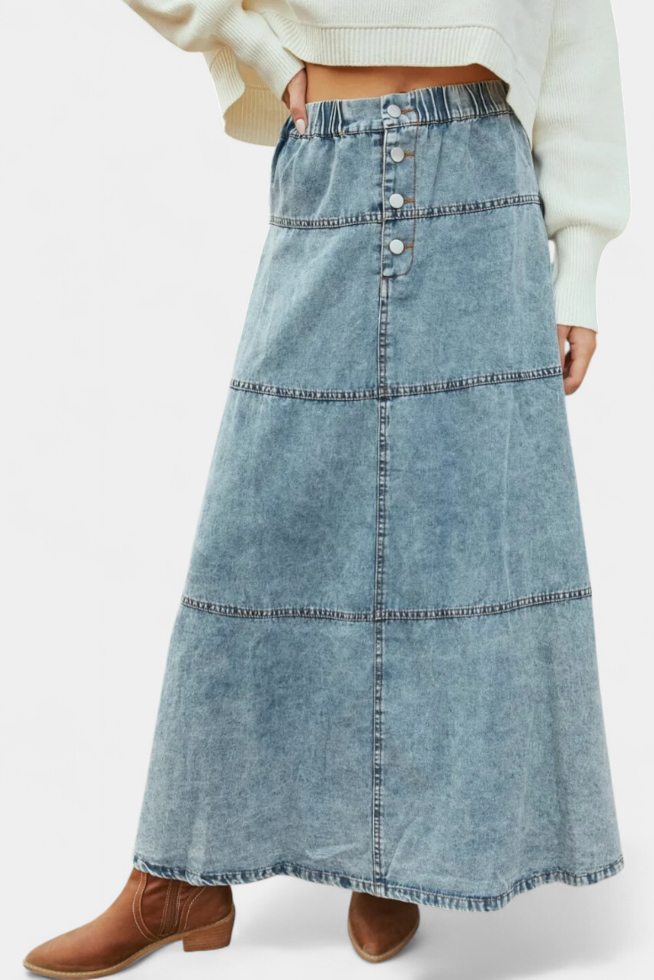 Jupe Maxi en Denim Lorraine avec Détail de Plume