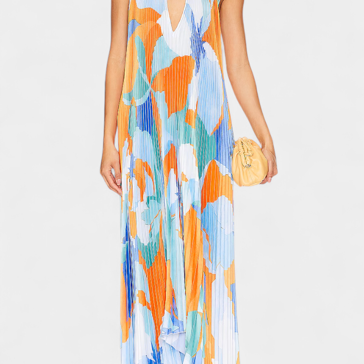 Robe Longue Plissée Giselle avec Décolleté Halter et Mouvement Élégant