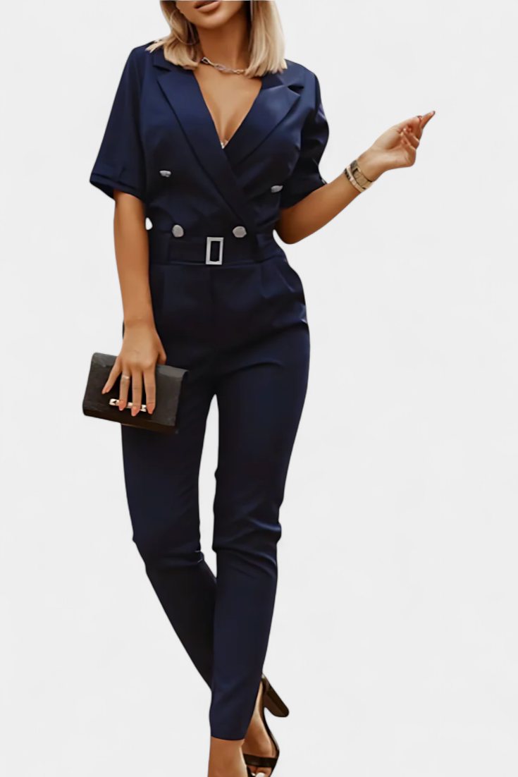 Vivienne Mono avec Élégance Sans Effort