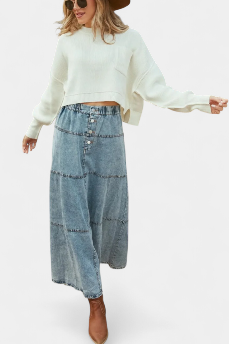 Jupe Maxi en Denim Lorraine avec Détail de Plume